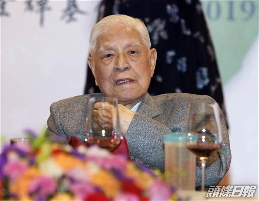 新華社報道李登輝 病亡 蔡英文悼稱在台灣民主貢獻無可取代 頭條日報