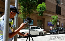 灣仔警區打擊違泊 發逾千張牛肉乾