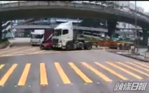 【車Cam直擊】荃灣拖頭連撞5車逃去 涉事司機被捕