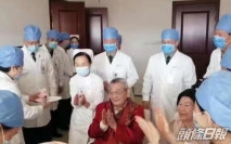 醫院過92歲生日 醫護為朱鎔基慶生