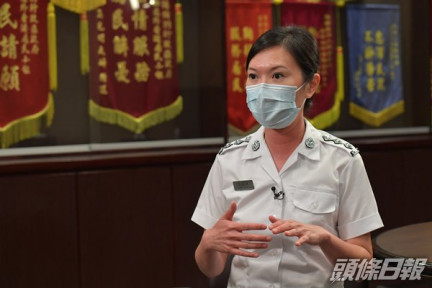 總入境事務主任鄺慧賢表示,入境處正研究利用不同途徑,例如手機應用程式等方便港人向協助在外香港居民小組求助。政府新聞處
