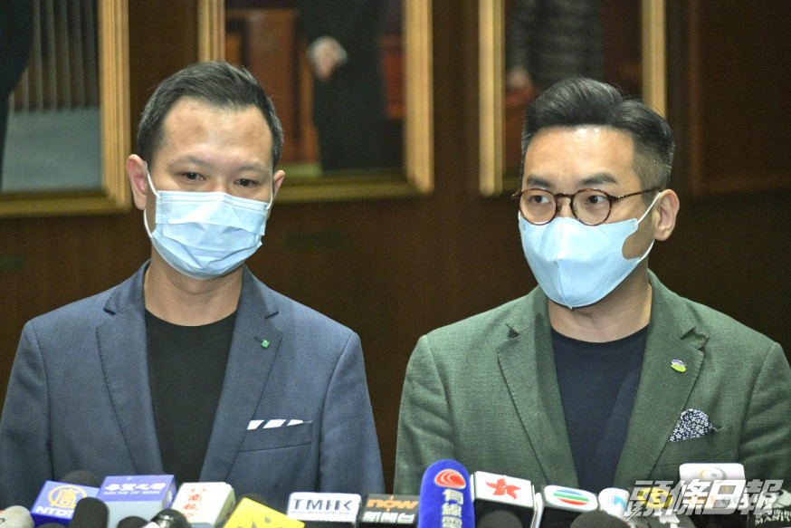 楊岳橋(右)形容國安法破壞司法獨立。資料圖片