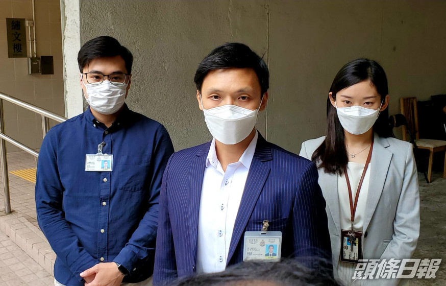 黃大仙警區刑事總督察莫子威(中)。