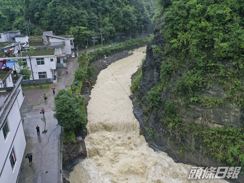 重慶黔江遭遇新一輪強降雨天氣。新華社