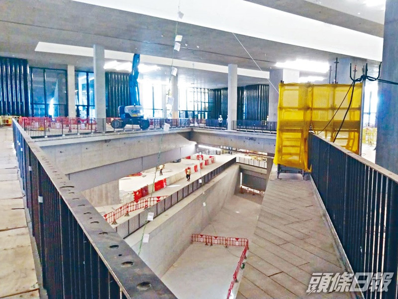 大樓公共空間最後階段的裝修工程,預計於今年十一月完成。