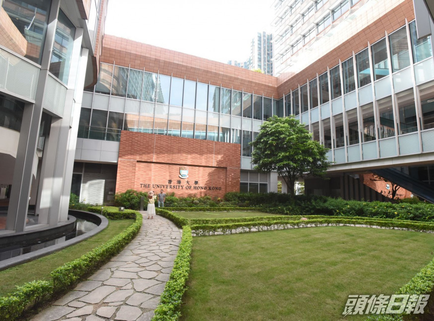 港大發言人指,兩名於醫學院職員昨晚送院進行測試,現正等待化驗結果。資料圖片