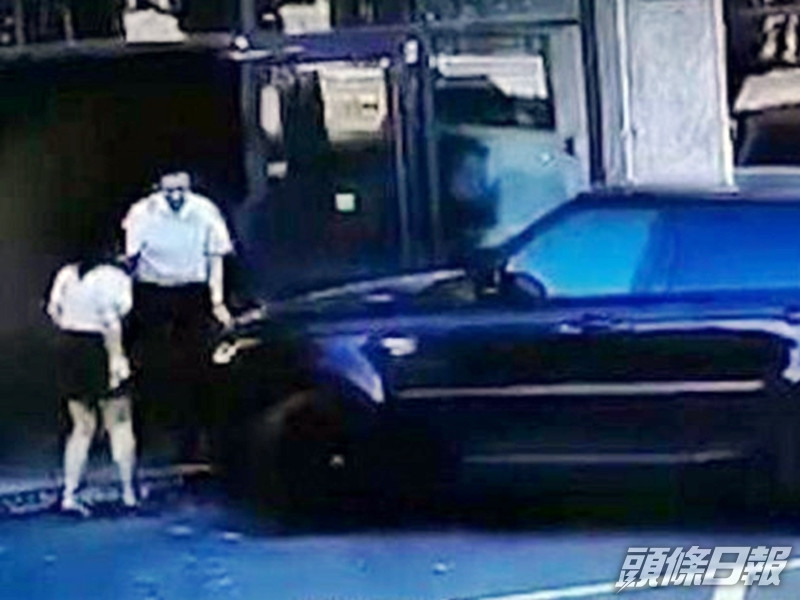 內地一名囂張女司機,3次駕車撞向陌生途人,致對方受輕傷。網圖