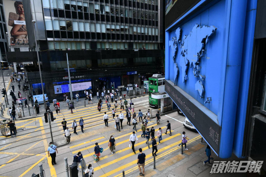 惠譽過去9個月已經兩度下調本港主權信貸評級。資料圖片