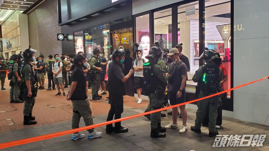鄧炳強稱封鎖區大小取決於行動需要。