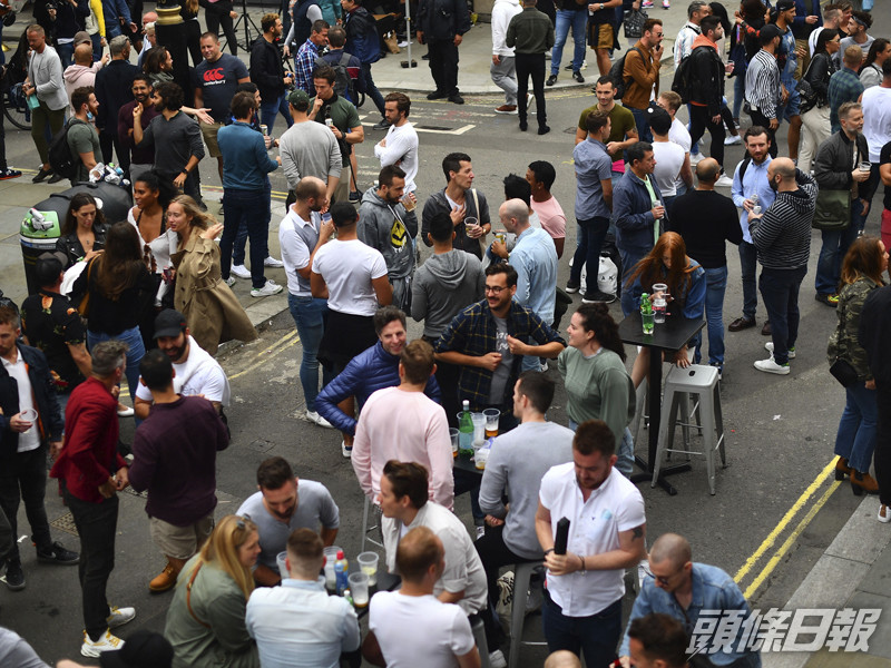 239名專家稱新冠病毒可空氣傳播,但若發現屬實,將意味隔離及限制措施需做得更徹底。AP