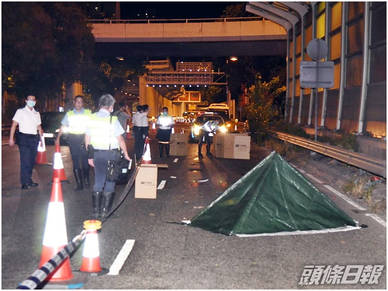 事發後,警方以帳篷遮蓋死者遺體。資料圖片