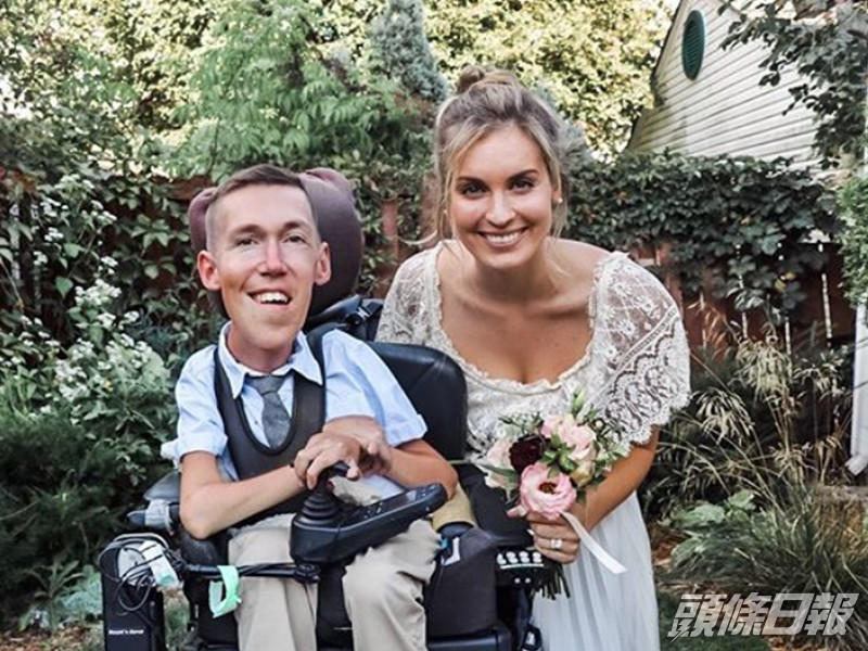 Hannah Aylward在Instagram上分享結婚照。網圖