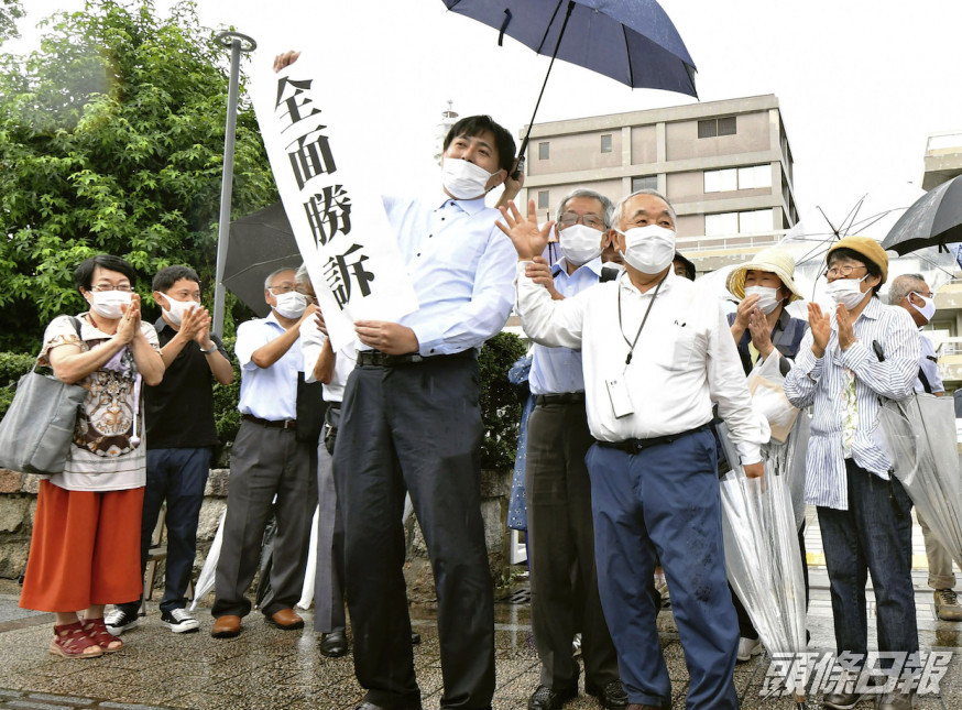 有84名原訴人提出訴訟及索償。AP