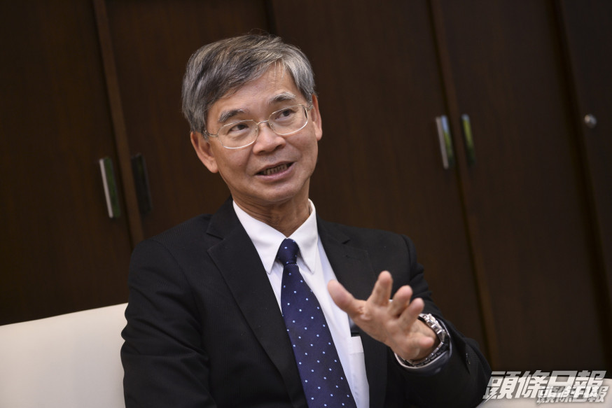羅致光指過去兩個月就業人口增加是保就業計劃效果之一。資料圖片