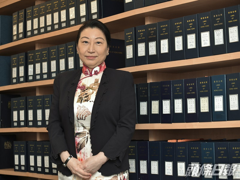 鄭若驊強調,特首委任法官重點考慮其司法和專業才能。