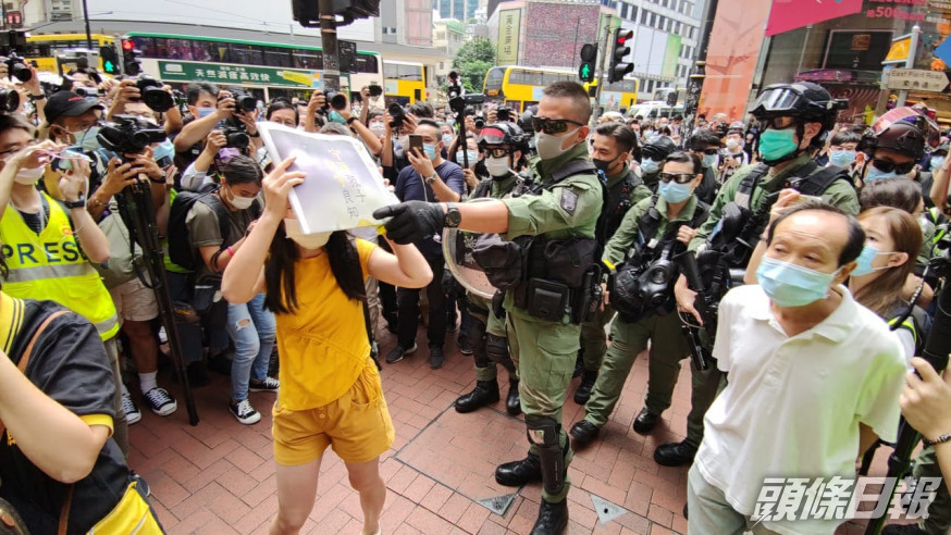 銅鑼灣有多名警員佈防。