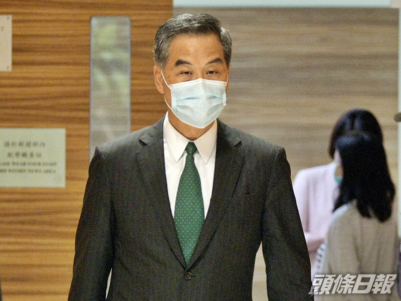 梁振英在的社交網站專頁發出嚴正聲明澄清。資料圖片