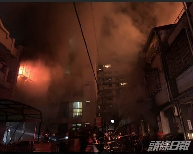 氣體爆炸多戶陷入火海。