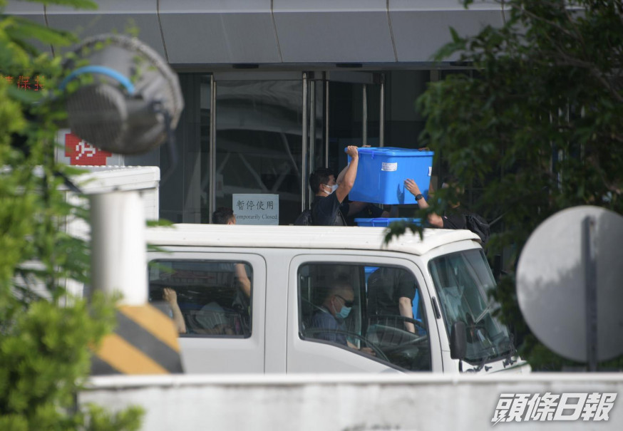 警員撤離壹傳媒大樓