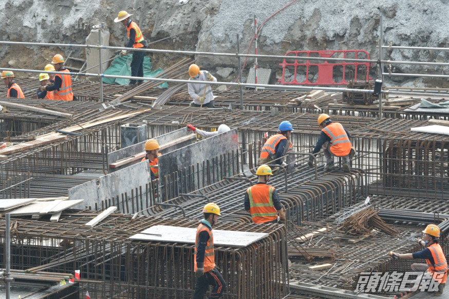 建造業「長散工」計劃收1800多份申請。資料圖片