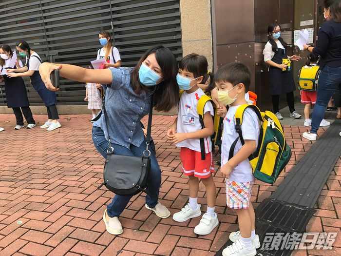 謝太形容自己兩名小朋友對復課感到興奮。