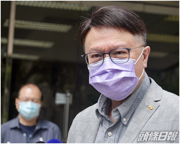 許樹昌呼籲市民即使出現輕微病徵也應盡早求醫及進行病毒檢測。資料圖片