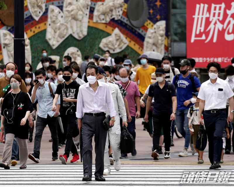 日本疫情反彈連續3天單日新增破千宗。AP