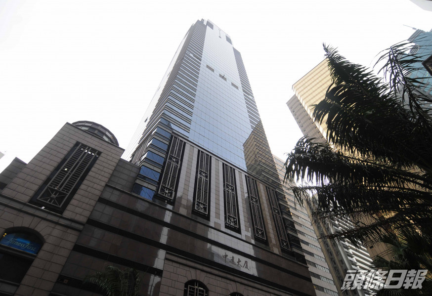 按證每呎53元續租中遠,重回七年前水平。