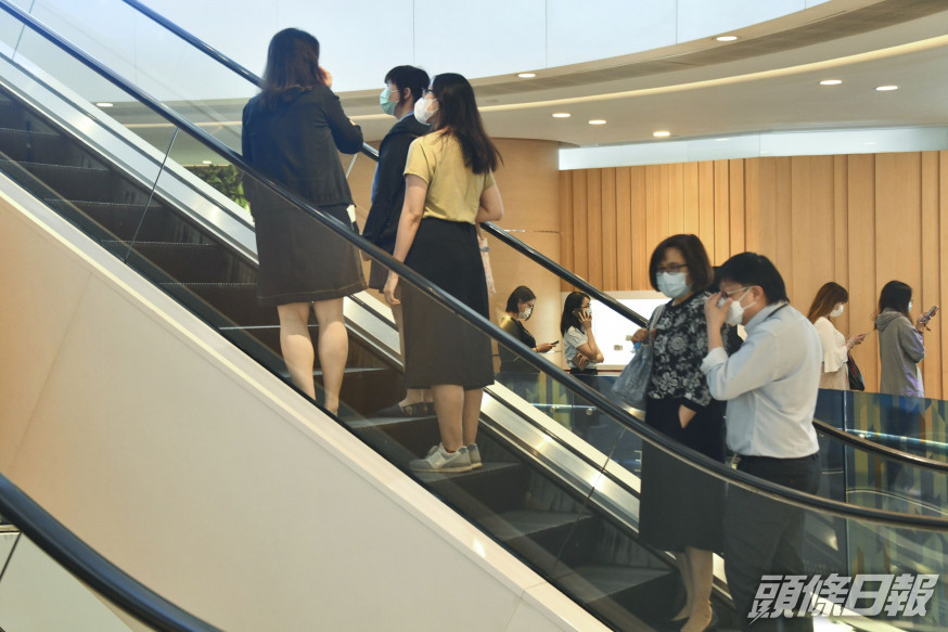 保安局倡偷拍裙底列拍攝私密處罪。 資料圖片