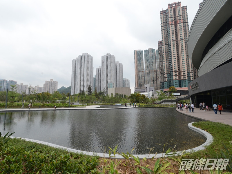 香港單車館公園人工湖將於中秋延長開放時間。資料圖片