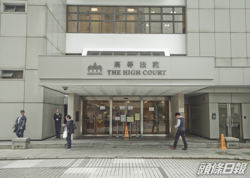 廉署持手令搜辦公室檢物品,香港Olympus要求發還。資料圖片