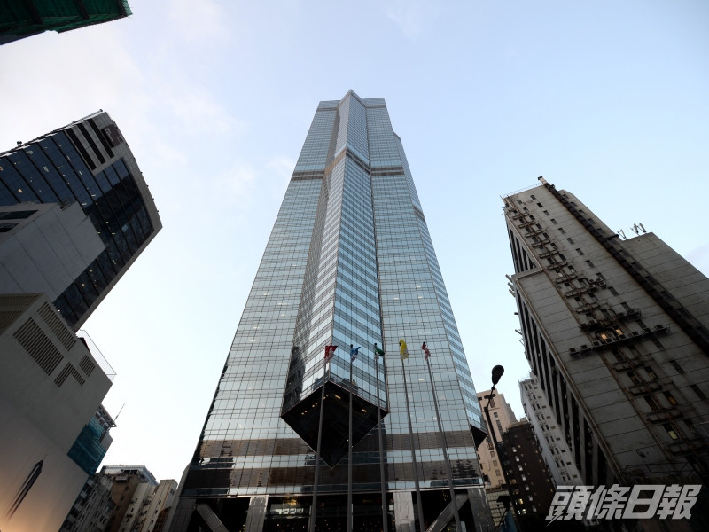 據聞最近商界改變策略,轉而游說政府,撤銷寫字樓及工業樓宇等非住宅物業的辣稅。資料圖片