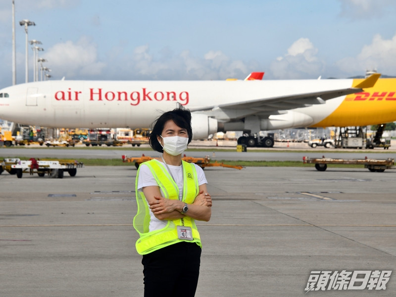 陳正思表示單計過去四至五月,約六千班航班改裝並成功運貨,佔本港航班載貨量的百分之六。盧江球攝