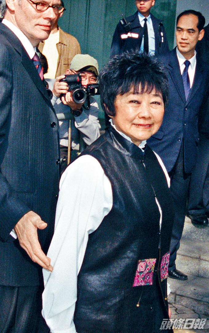 「聰心說」揭露龔如心希望成立一個「香港安定繁榮基金」。