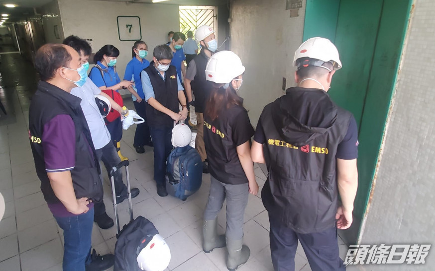政府人員到場調查。