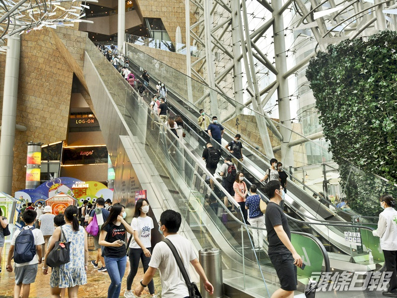 24歲女患者(4996)曾到訪朗豪坊。資料圖片