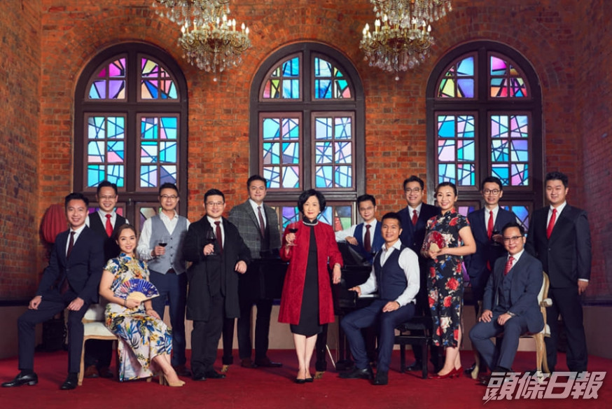 新民黨昨晚在社交平台上載了一輯靚相慶賀。