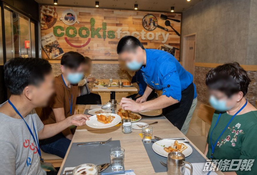 懲教署日前舉辦「『豚』圓父子丼」的父親節活動。