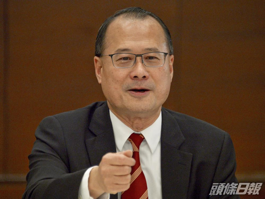 蔡冠深認為,施政報告要協助工商企業應對經營困境。資料圖片