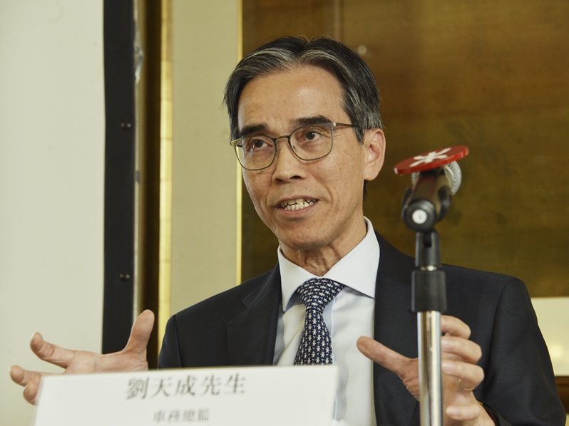 港鐵車務總監劉天成。