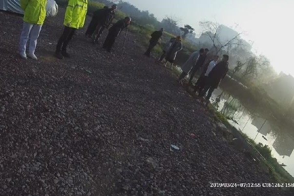 浙江男虛報發現浮屍,3天後竟溺斃在池塘裡。 網上圖片