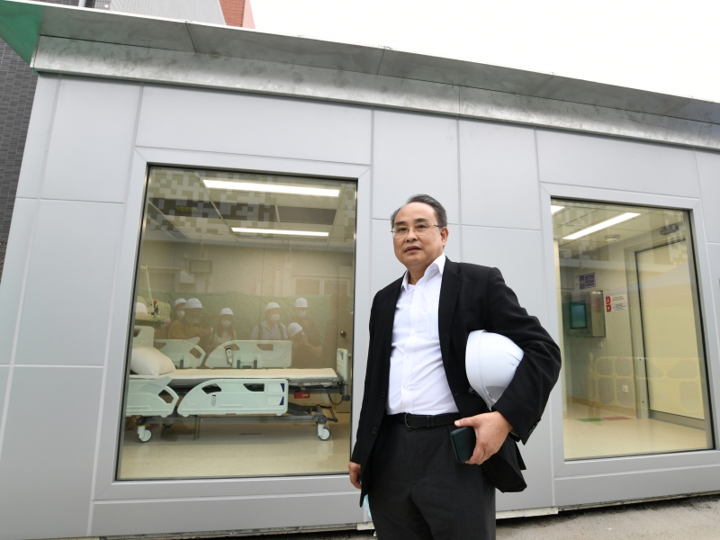 英國醫療工程學會香港分會主席源栢樑表示,組裝合成隔離病房可未雨綢繆。黃頌偉攝