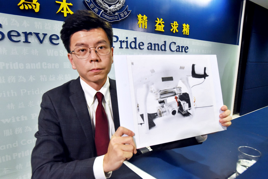 搗「軍火庫」檢無人機及投擲器 警方:可空投物品或致重大傷亡