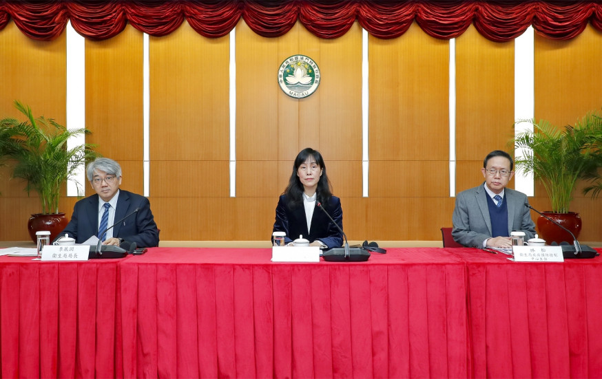 社會文化司司長歐陽瑜(中)主持會議。澳門新聞局圖片