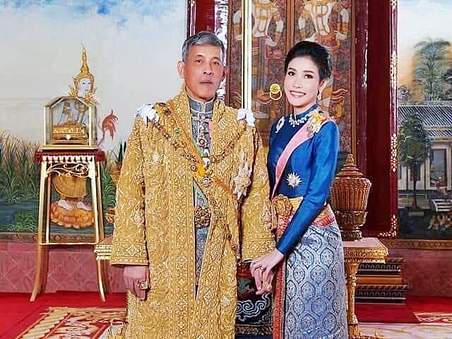 廢妃詩妮娜敗部復活,獲泰皇恢復皇室頭銜,令這齣泰國宮鬥戲再掀高潮。資料圖片