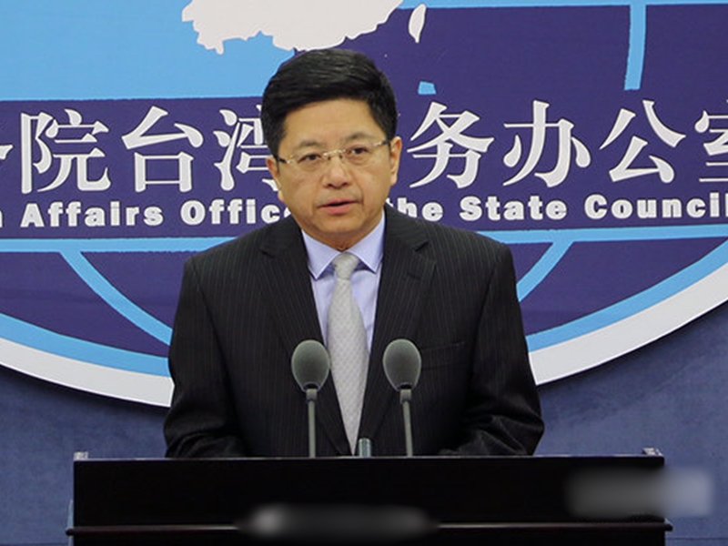 邱垂正指,香港辦事處處長工作簽證申請案自去年6月提出後,已多次透過管道與港府溝通,惟皆未獲正面回應。 網圖