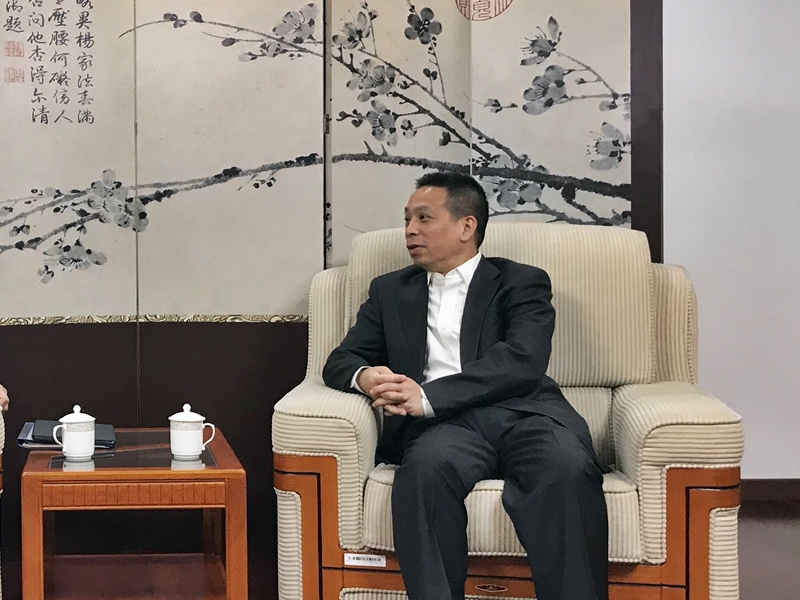 國務院港澳辦副主任黃柳權。