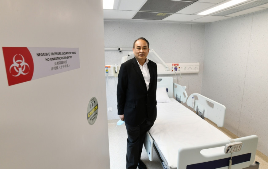 英國醫療工程學會香港分會主席源栢樑表示,組裝合成隔離病房可未雨綢繆。黃頌偉攝