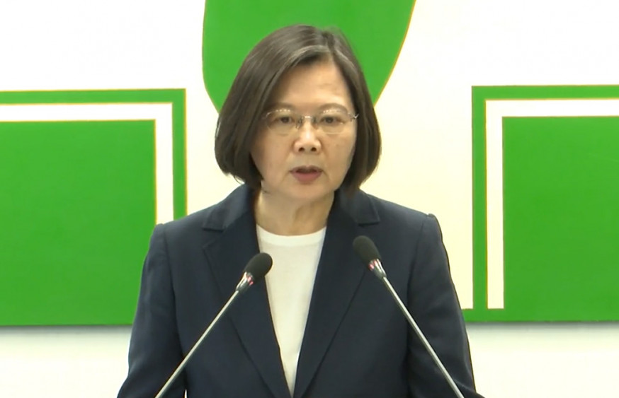蔡英文呼籲當局在民眾群起抗爭時,應該誠懇對話解決爭議。 蔡英文FB影片截圖