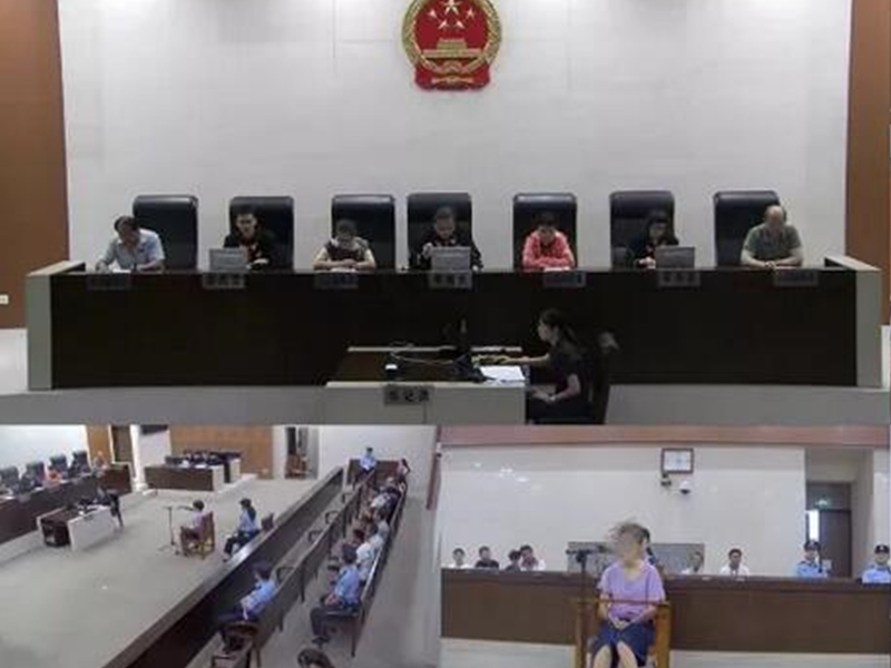 安徽一名母親因其3歲的兒子在家裡玩鬧不肯午睡,於是用枕頭捂住兒子的口鼻,將其殺害。 網圖